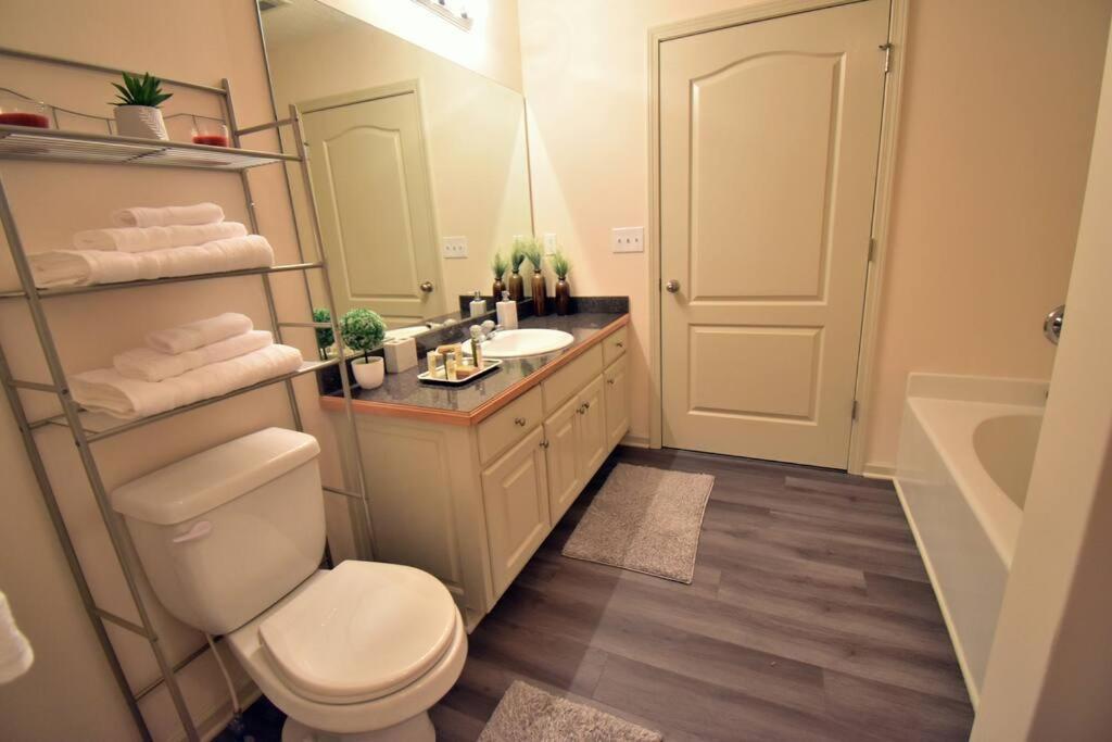 Cozy Renovated Winder Townhouse Traveller Awards 2025 Winner Екстериор снимка